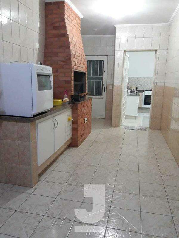 Casa à venda com 3 quartos, 232m² - Foto 13