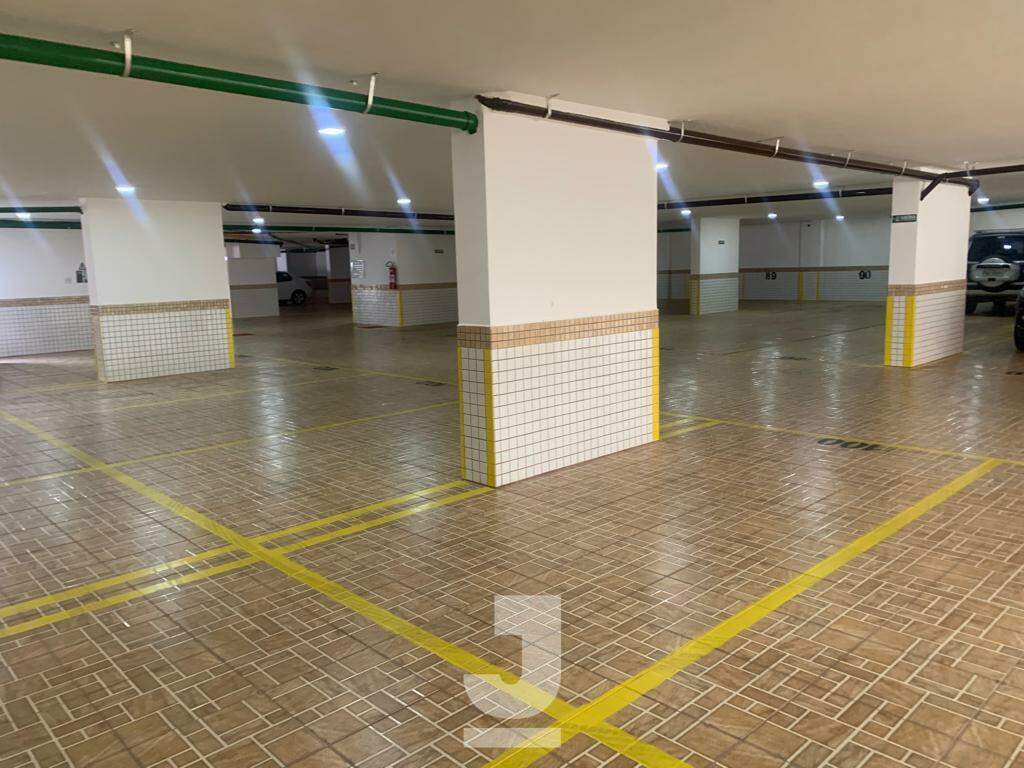 Apartamento à venda com 2 quartos, 94m² - Foto 2