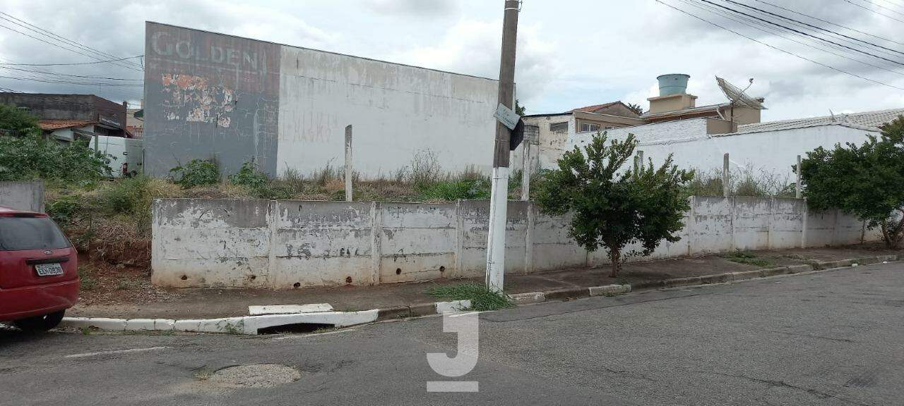 Terreno à venda, 700m² - Foto 2