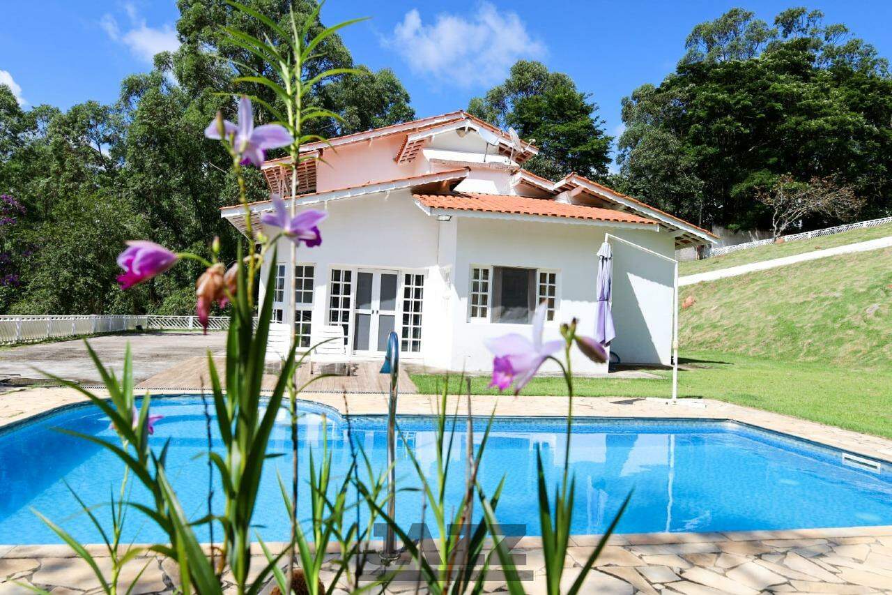 Casa de Condomínio à venda com 3 quartos, 178m² - Foto 1