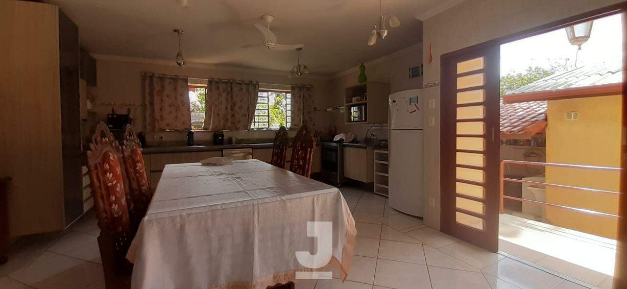 Casa à venda com 5 quartos, 280m² - Foto 25