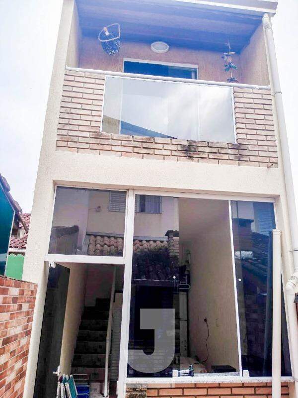 Casa à venda com 3 quartos, 66m² - Foto 2