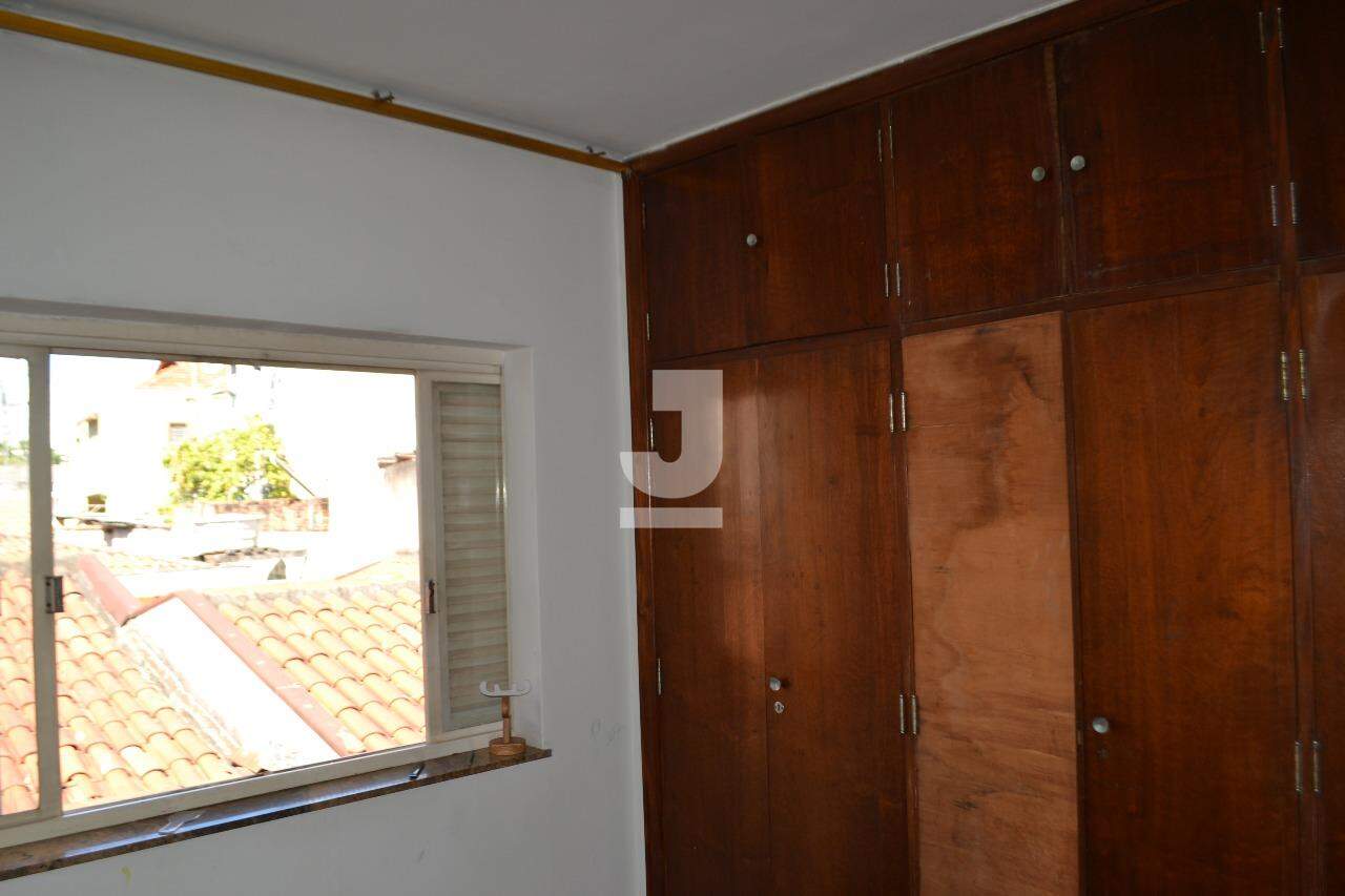 Casa à venda com 4 quartos, 256m² - Foto 23