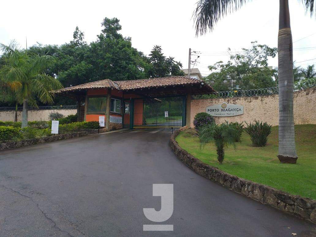 Casa de Condomínio à venda com 4 quartos, 300m² - Foto 3