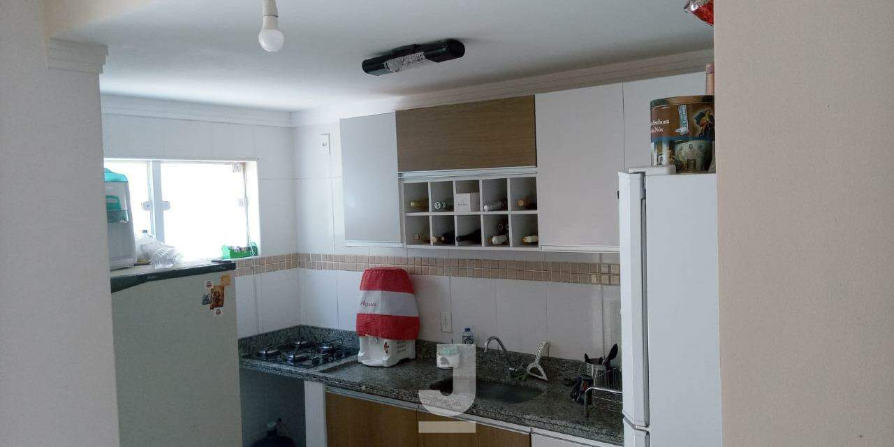 Casa à venda com 3 quartos, 120m² - Foto 1