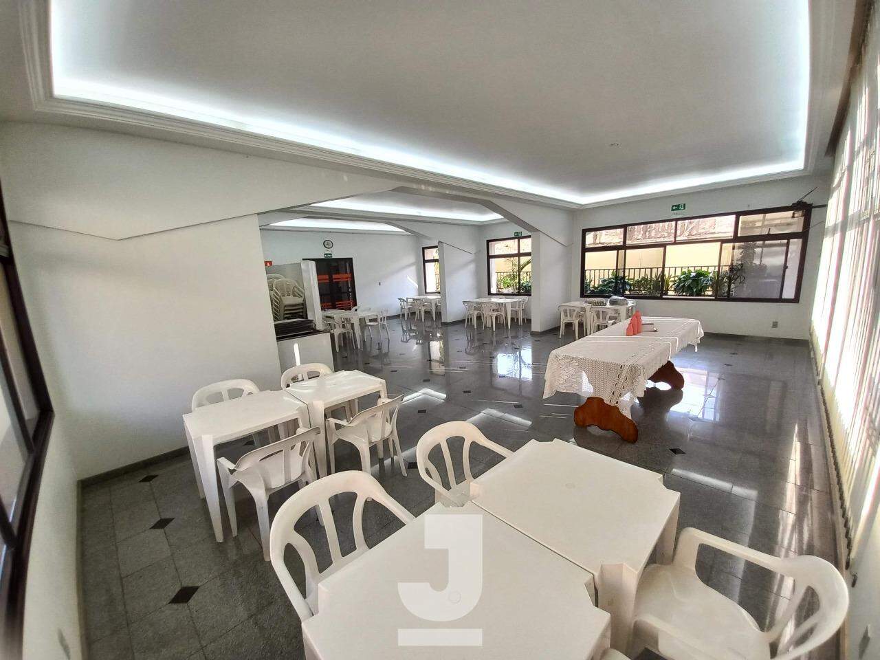 Apartamento à venda com 2 quartos, 93m² - Foto 32