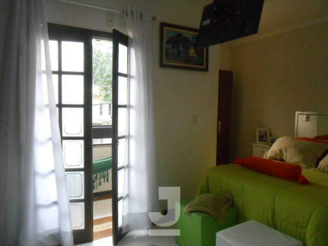 Casa à venda com 3 quartos, 240m² - Foto 27