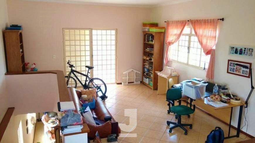 Casa à venda com 4 quartos, 243m² - Foto 40