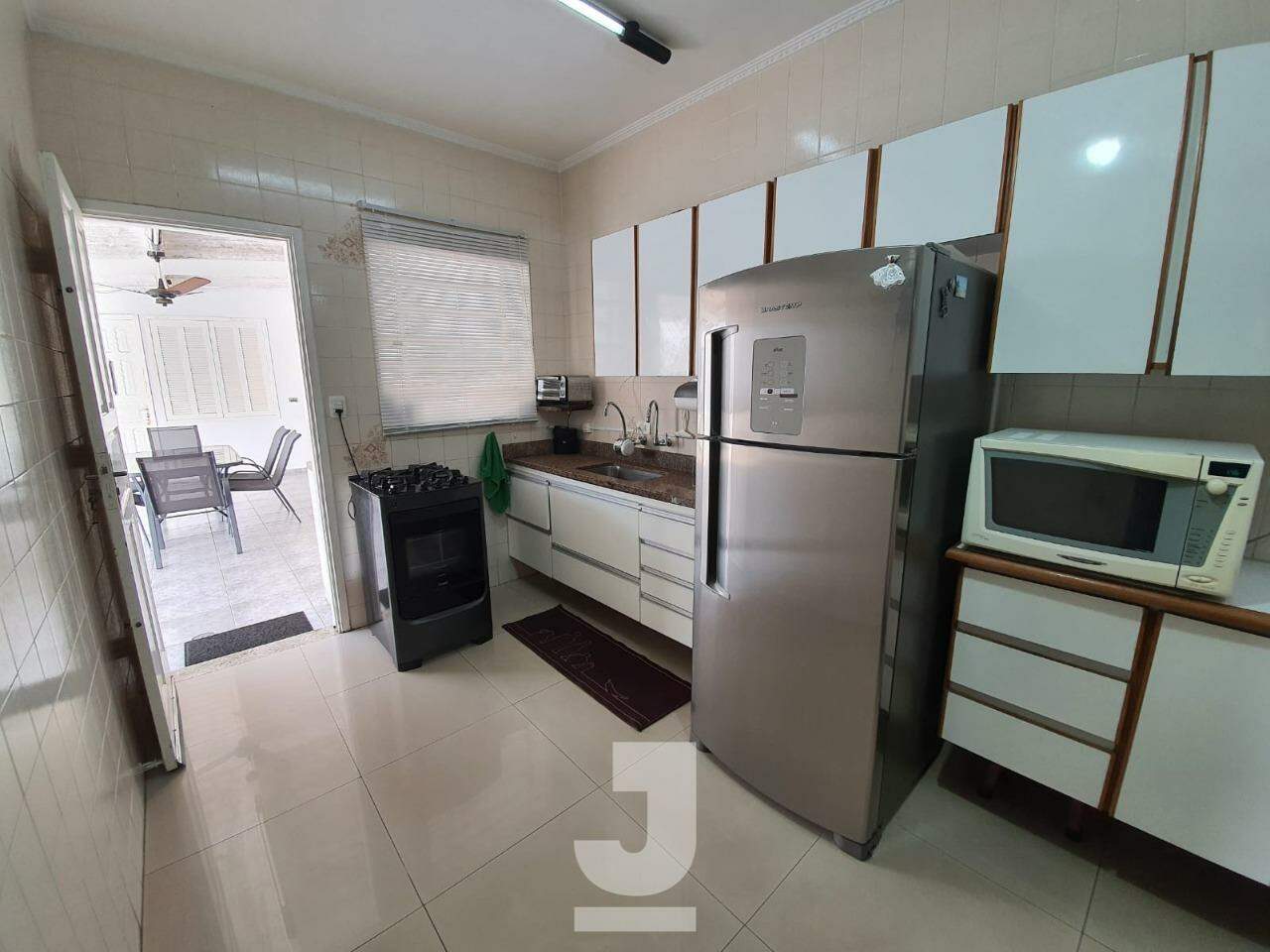 Casa à venda com 3 quartos, 150m² - Foto 4