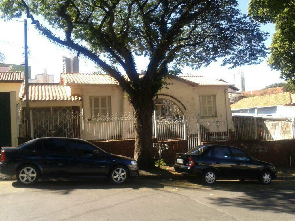 Casa à venda com 3 quartos, 140m² - Foto 2