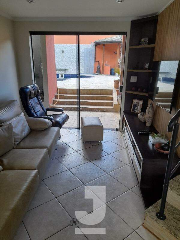 Casa à venda com 3 quartos, 260m² - Foto 9