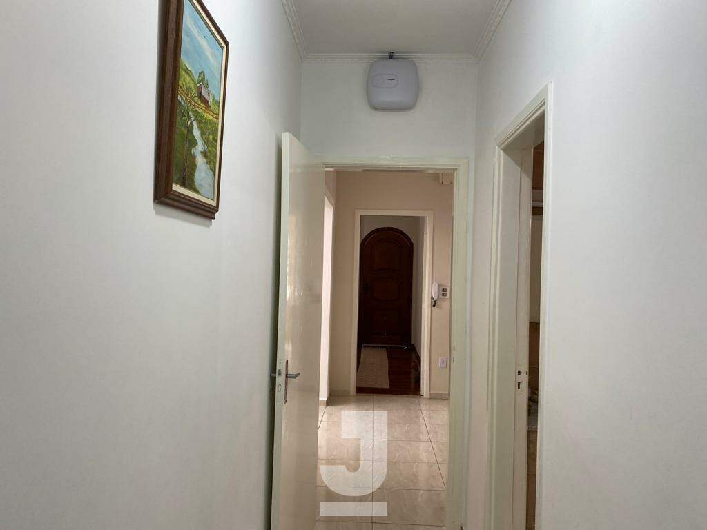 Casa à venda com 3 quartos, 232m² - Foto 20