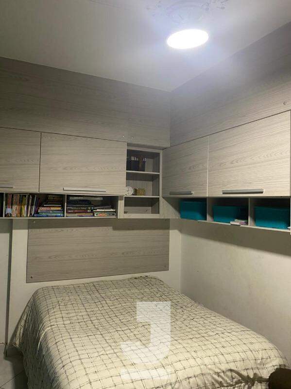 Apartamento à venda com 3 quartos, 157m² - Foto 9