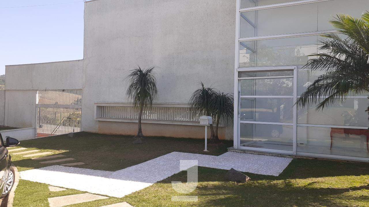 Casa de Condomínio à venda com 3 quartos, 285m² - Foto 2