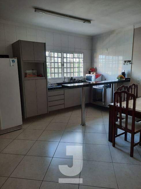 Casa à venda com 3 quartos, 196m² - Foto 7