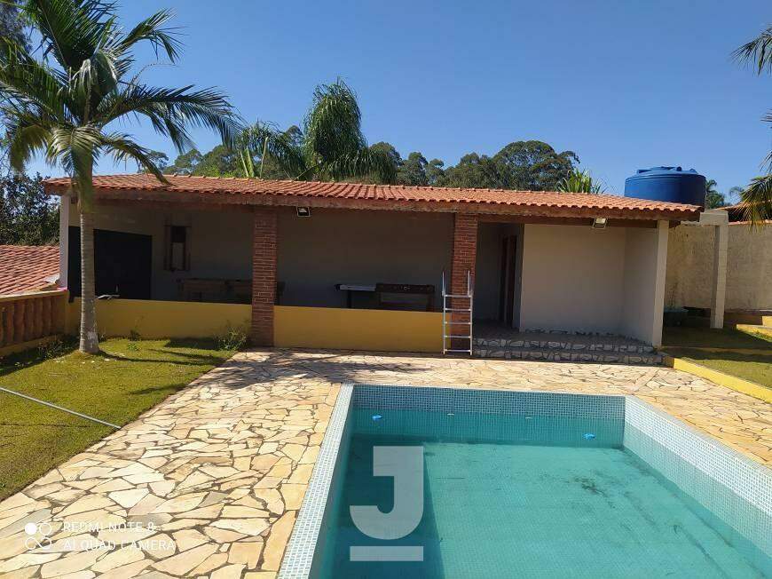 Fazenda à venda com 5 quartos, 320m² - Foto 1