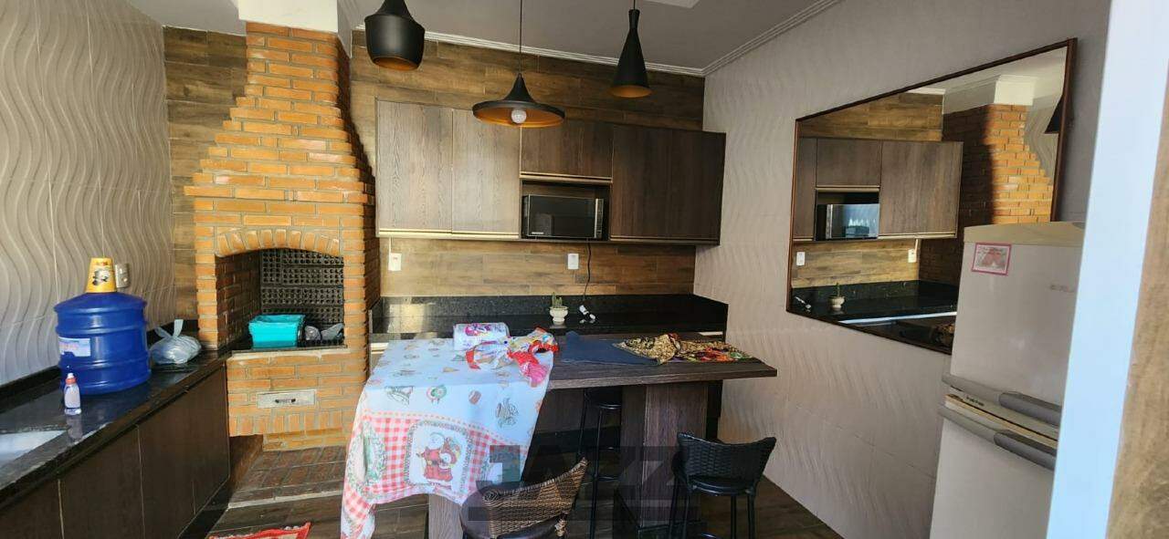 Casa à venda com 4 quartos, 136m² - Foto 18