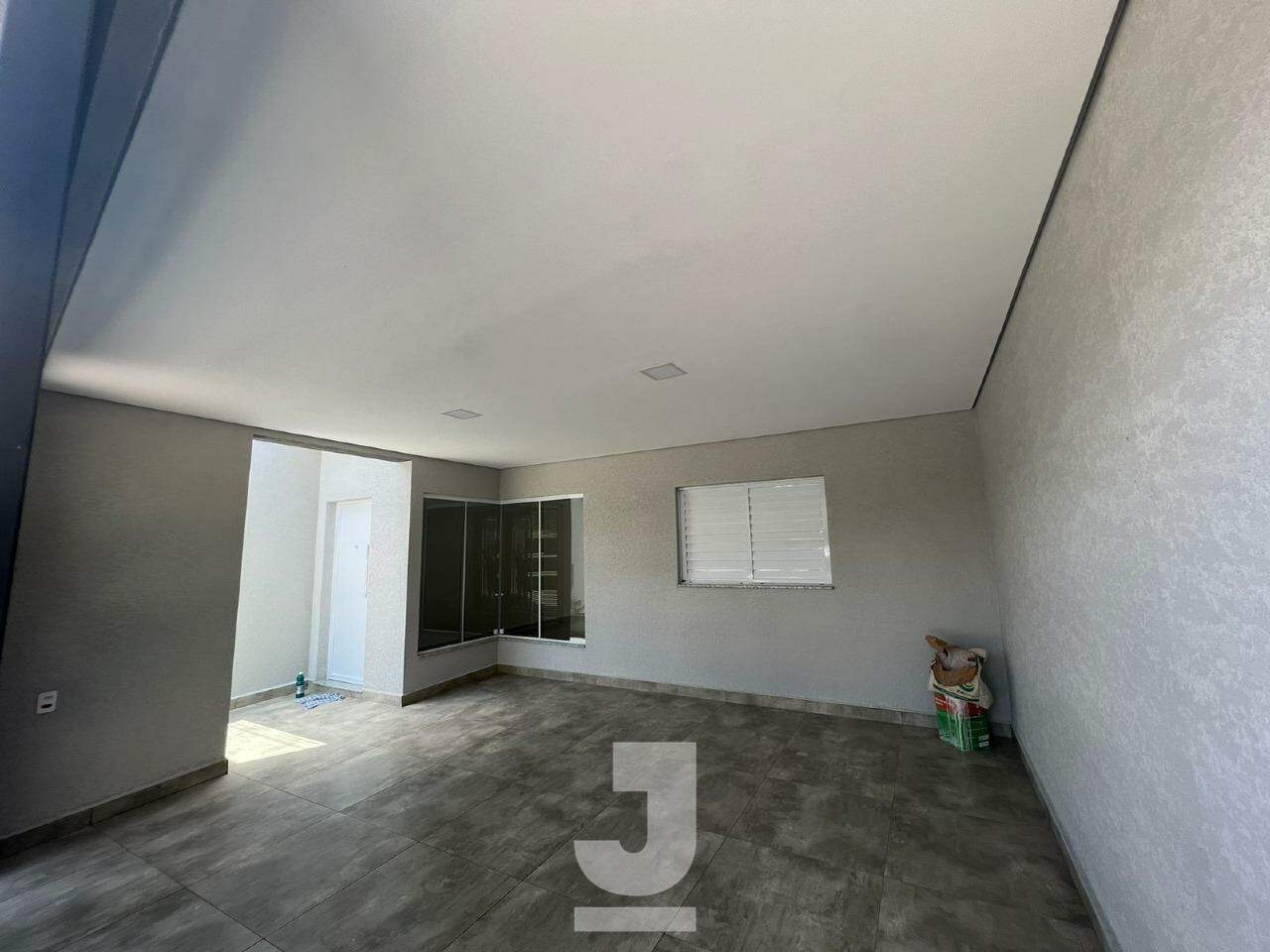 Casa à venda com 3 quartos, 126m² - Foto 2