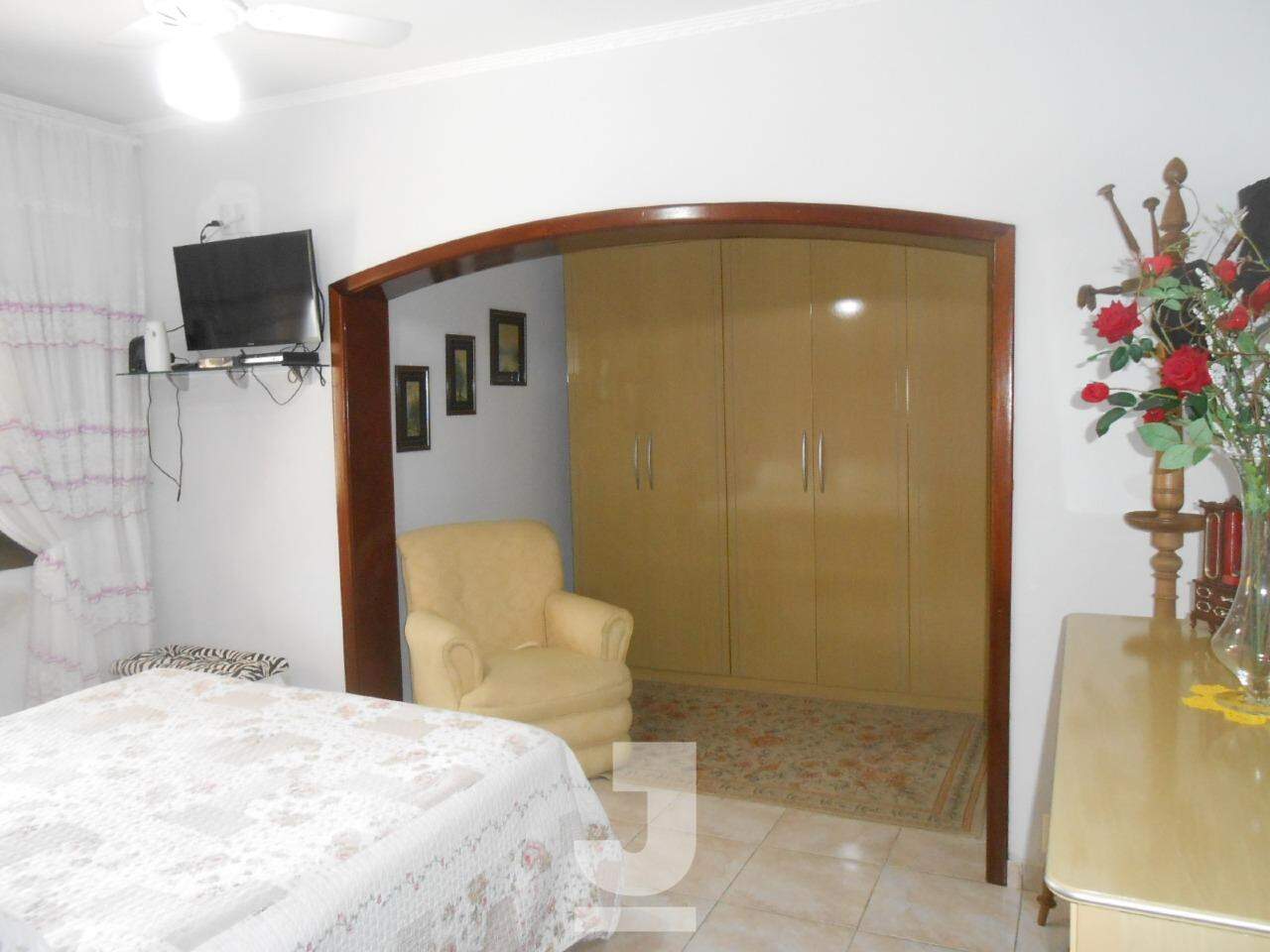 Fazenda à venda com 5 quartos, 390m² - Foto 25