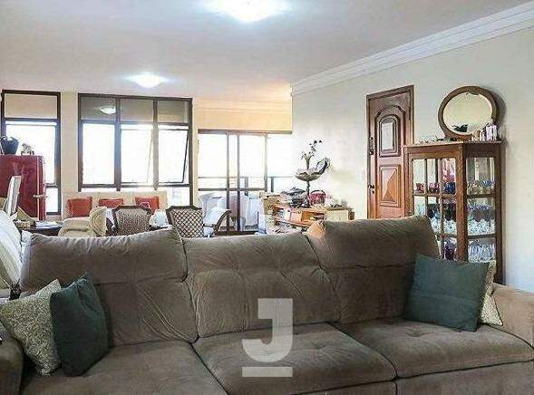 Apartamento à venda com 3 quartos, 240m² - Foto 6