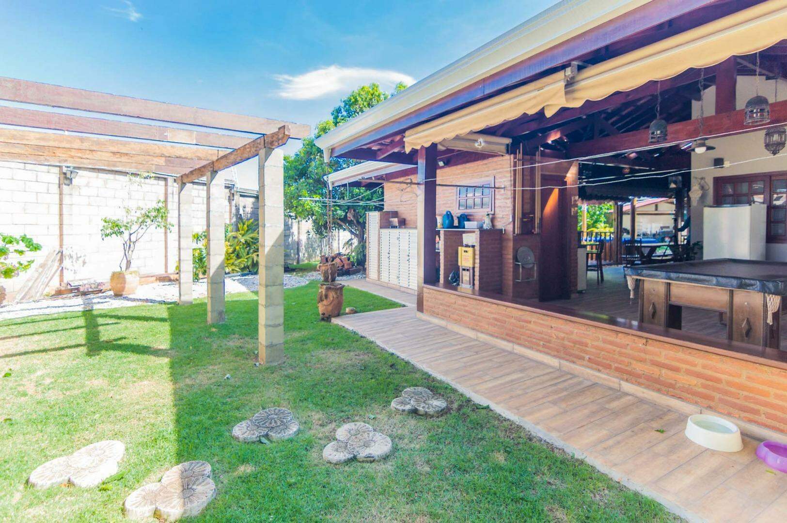 Casa de Condomínio à venda com 3 quartos, 318m² - Foto 30