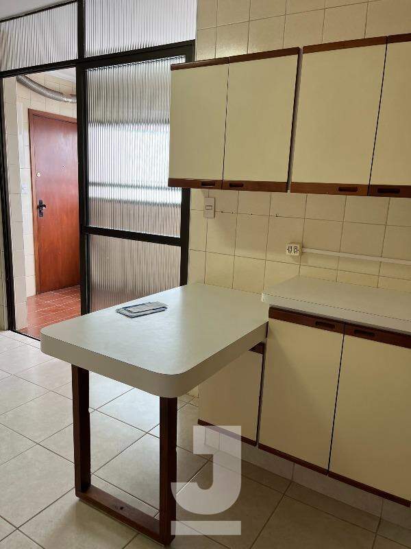 Apartamento à venda com 4 quartos, 221m² - Foto 35