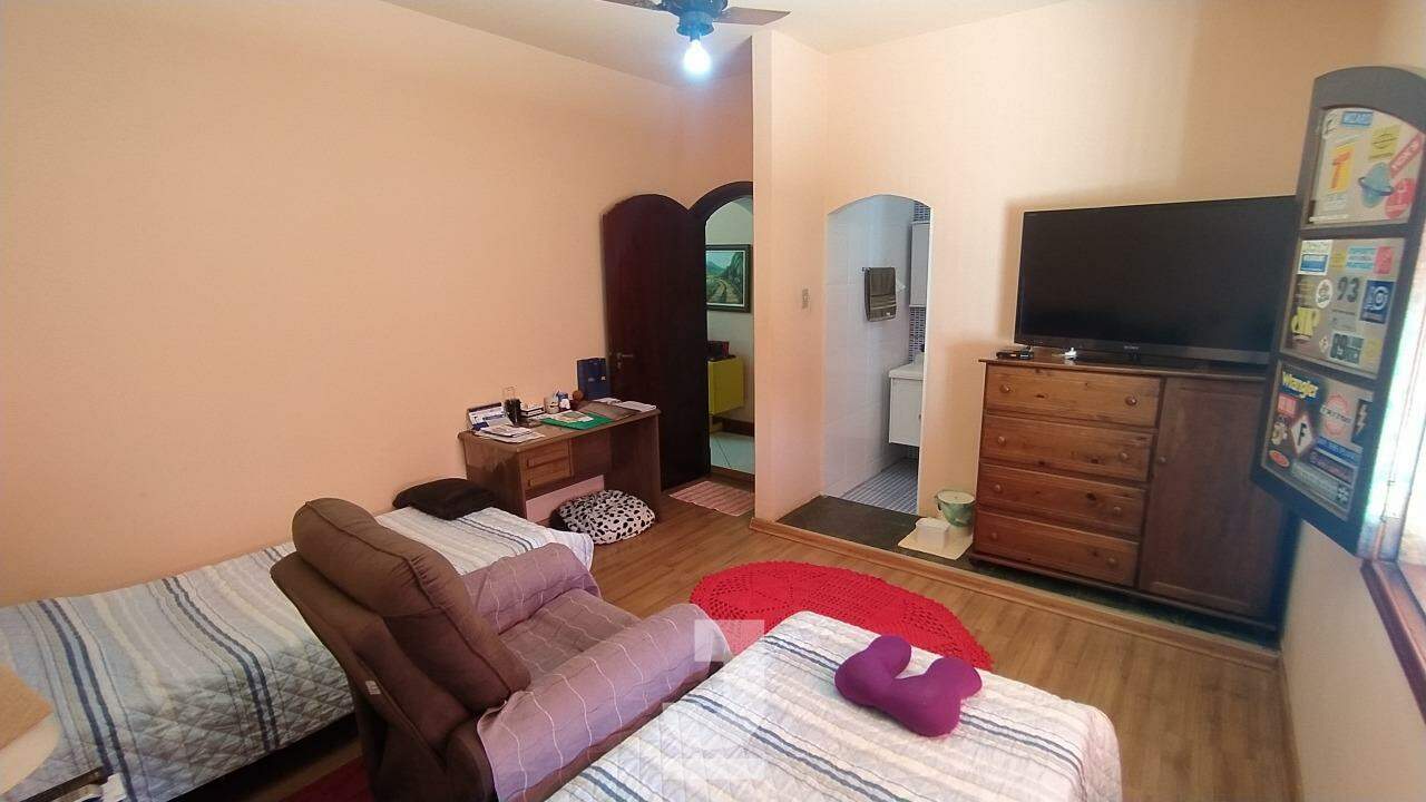 Casa de Condomínio à venda com 5 quartos, 313m² - Foto 50