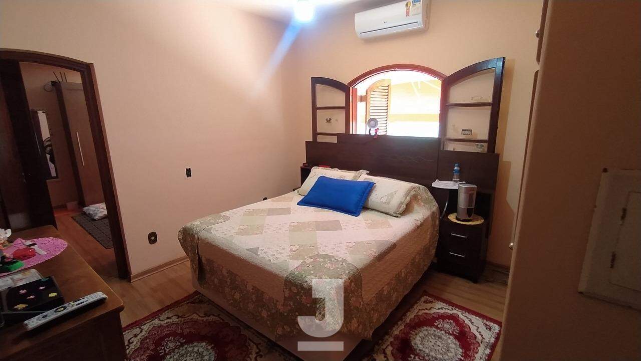 Casa de Condomínio à venda com 5 quartos, 313m² - Foto 32