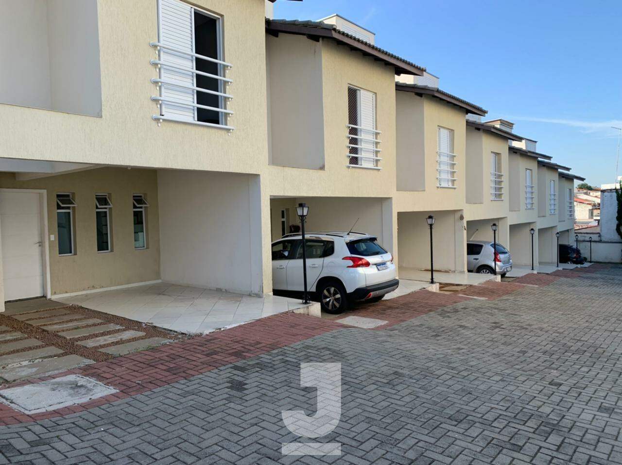 Casa de Condomínio à venda com 3 quartos, 100m² - Foto 1