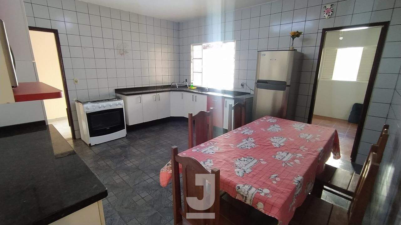 Casa à venda com 3 quartos, 164m² - Foto 8