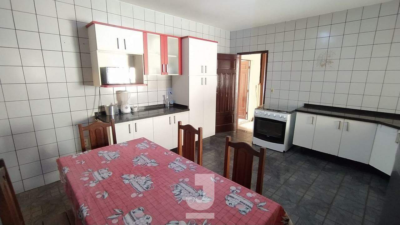 Casa à venda com 3 quartos, 164m² - Foto 5