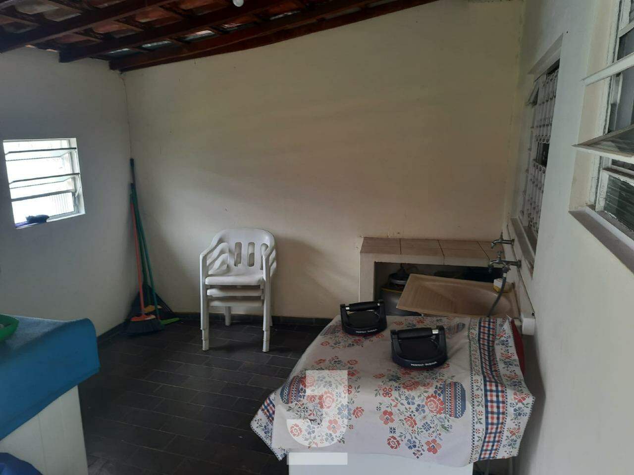 Casa à venda com 4 quartos, 225m² - Foto 16