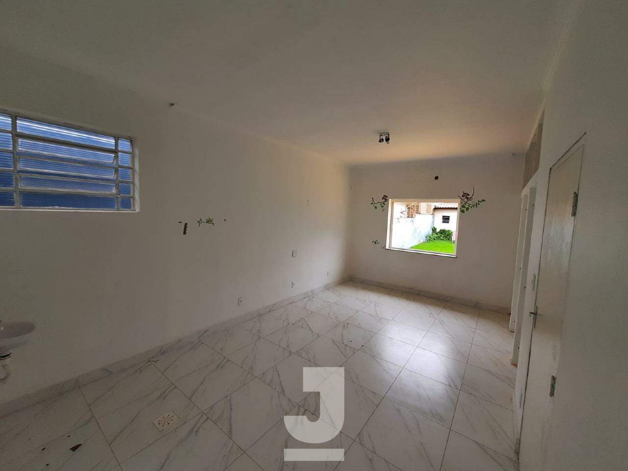 Casa à venda com 4 quartos, 225m² - Foto 27