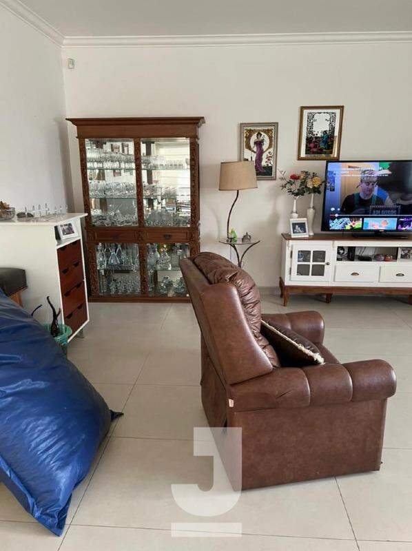 Casa à venda com 3 quartos, 410m² - Foto 32