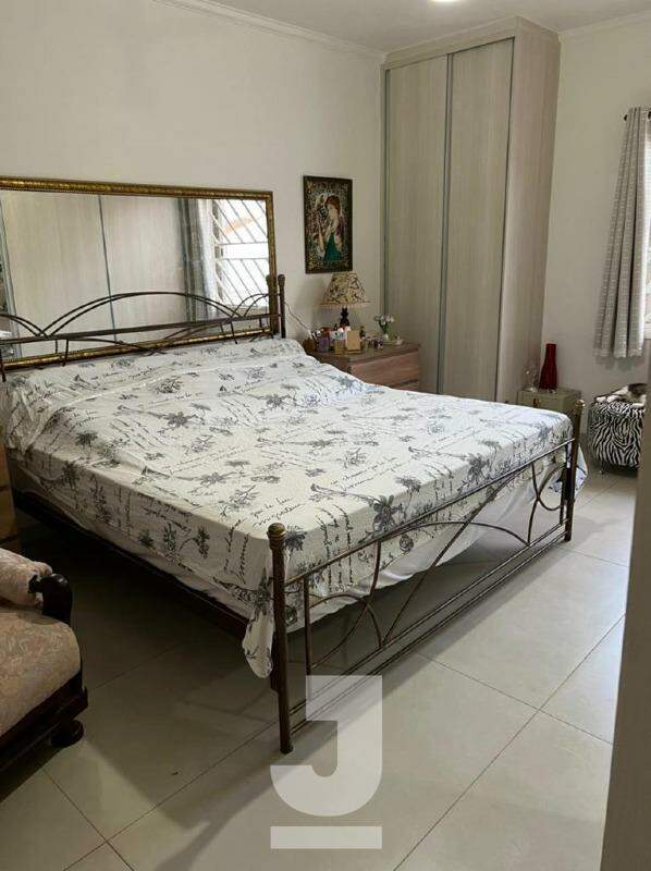 Casa à venda com 3 quartos, 410m² - Foto 14