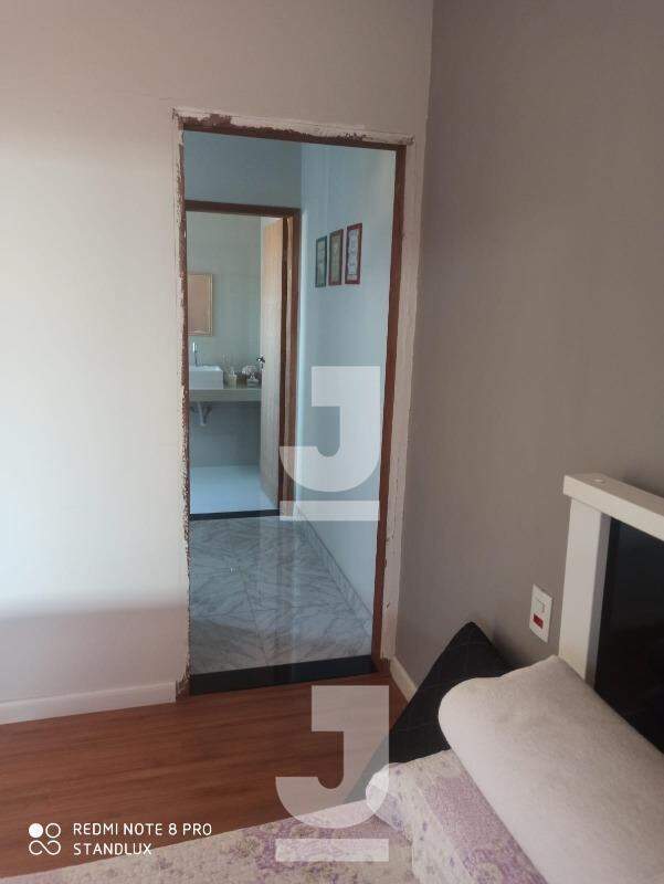 Casa à venda com 2 quartos, 163m² - Foto 2