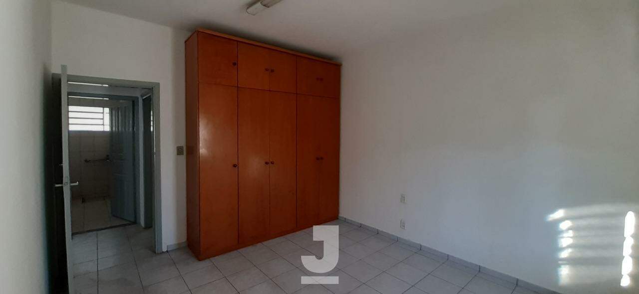 Casa à venda com 3 quartos, 209m² - Foto 9