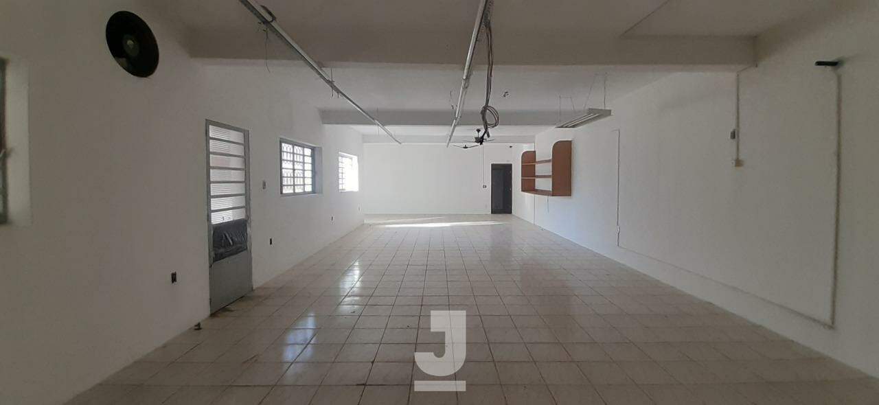 Casa à venda com 3 quartos, 209m² - Foto 18