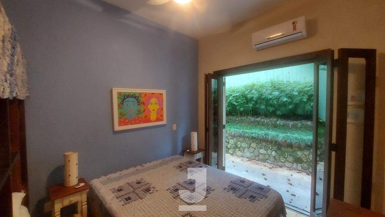 Casa à venda com 3 quartos, 230m² - Foto 11