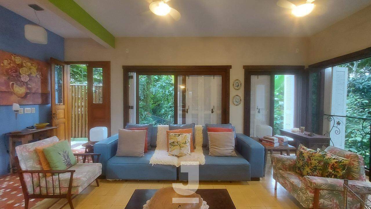 Casa à venda com 3 quartos, 230m² - Foto 7