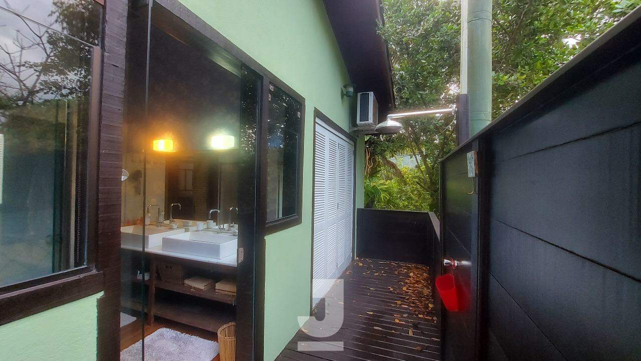 Casa à venda com 3 quartos, 230m² - Foto 23