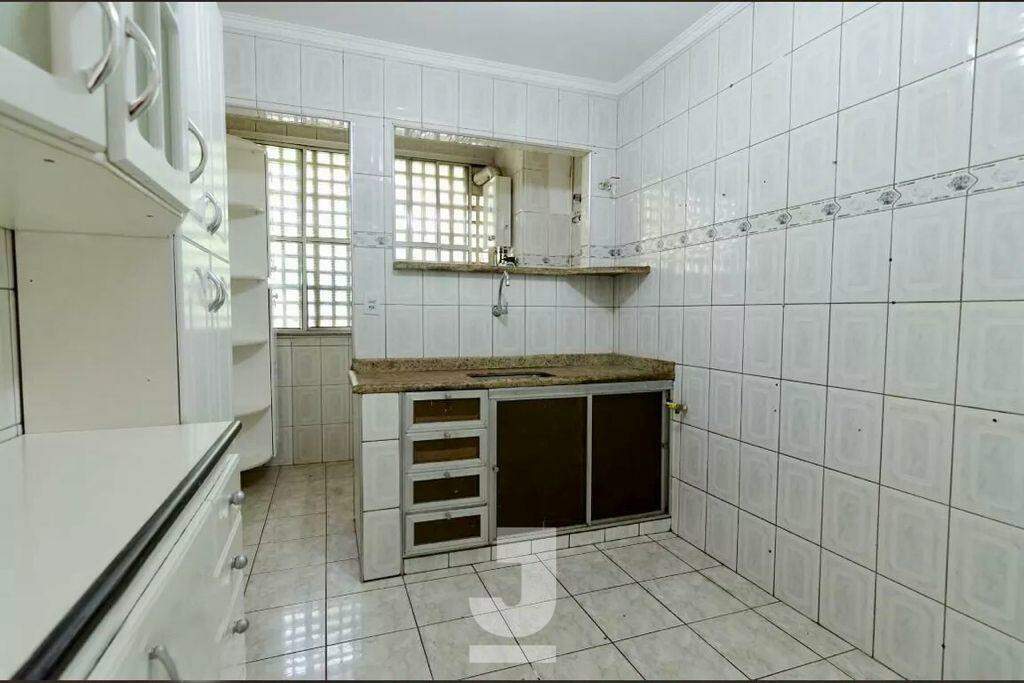 Apartamento à venda com 3 quartos, 77m² - Foto 2