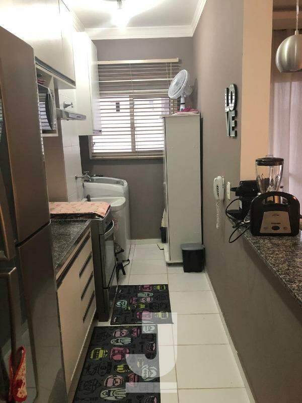 Apartamento à venda com 2 quartos, 57m² - Foto 11