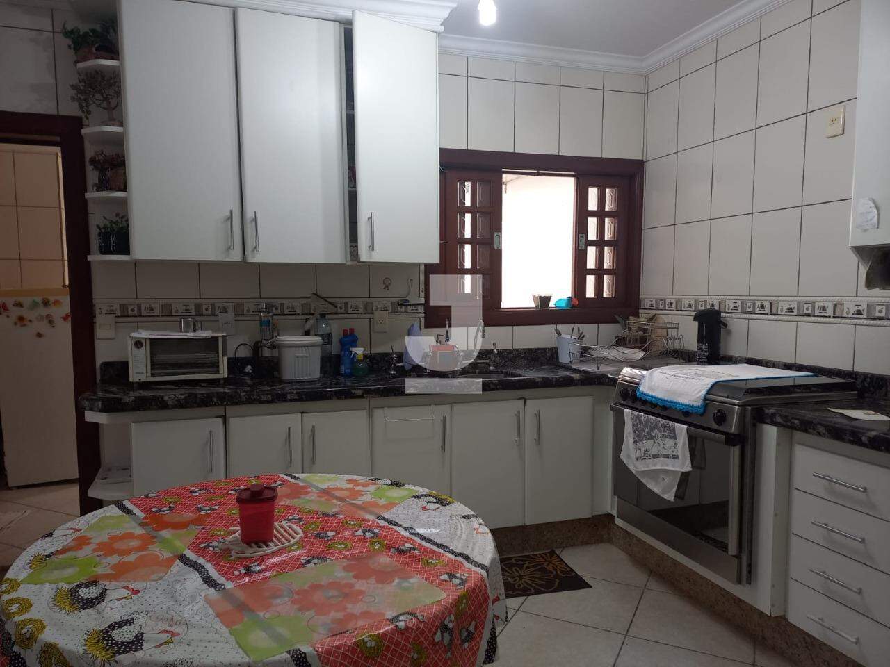 Casa à venda com 5 quartos, 400m² - Foto 4