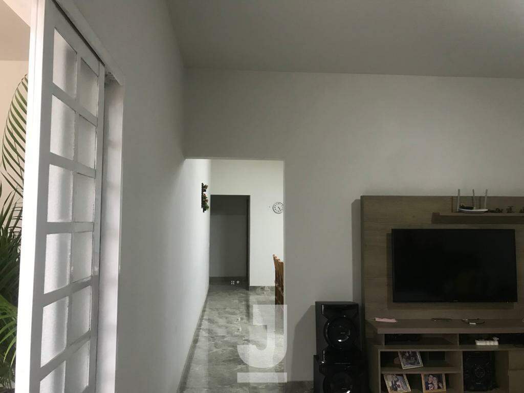 Casa à venda com 2 quartos, 301m² - Foto 3