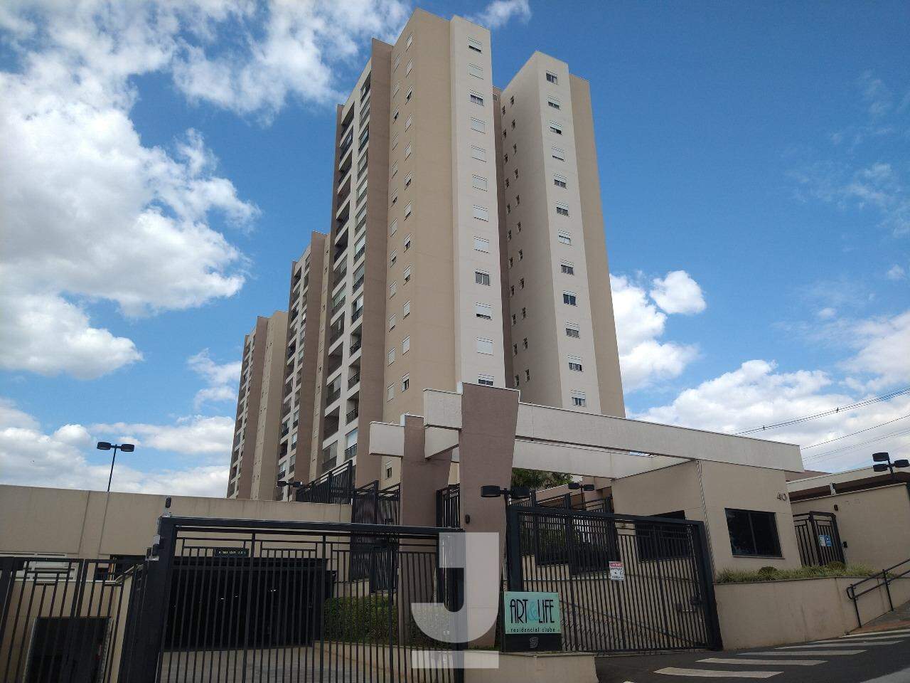 Apartamento à venda com 3 quartos, 86m² - Foto 2