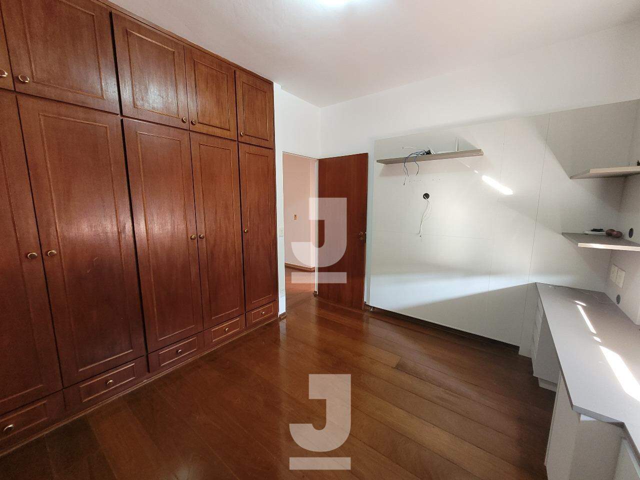 Casa de Condomínio à venda com 4 quartos, 231m² - Foto 44