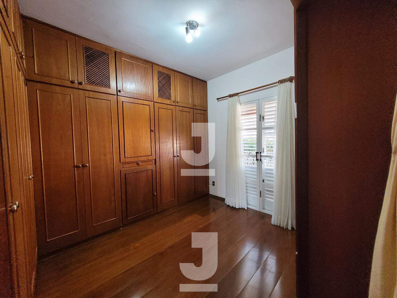 Casa de Condomínio à venda com 4 quartos, 231m² - Foto 37