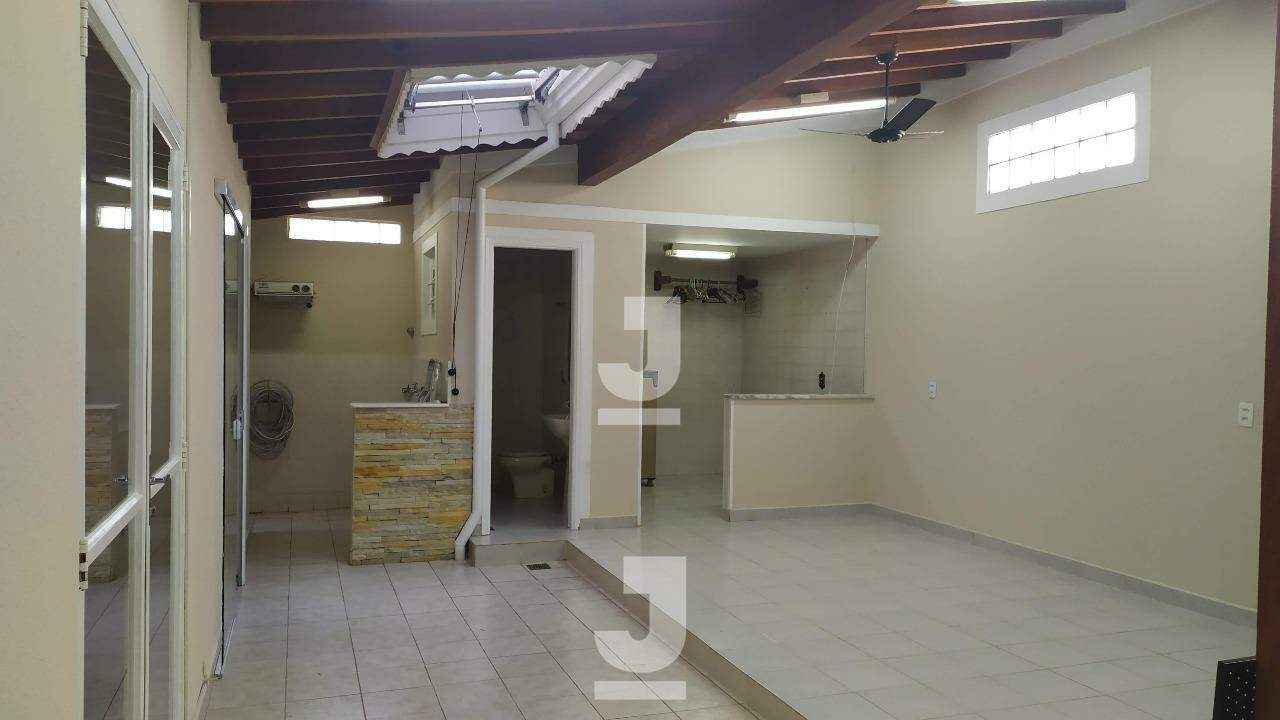 Casa de Condomínio à venda com 4 quartos, 231m² - Foto 25