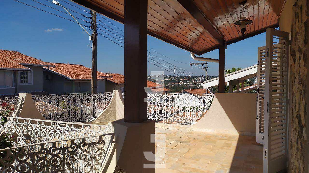 Casa de Condomínio à venda com 4 quartos, 231m² - Foto 5